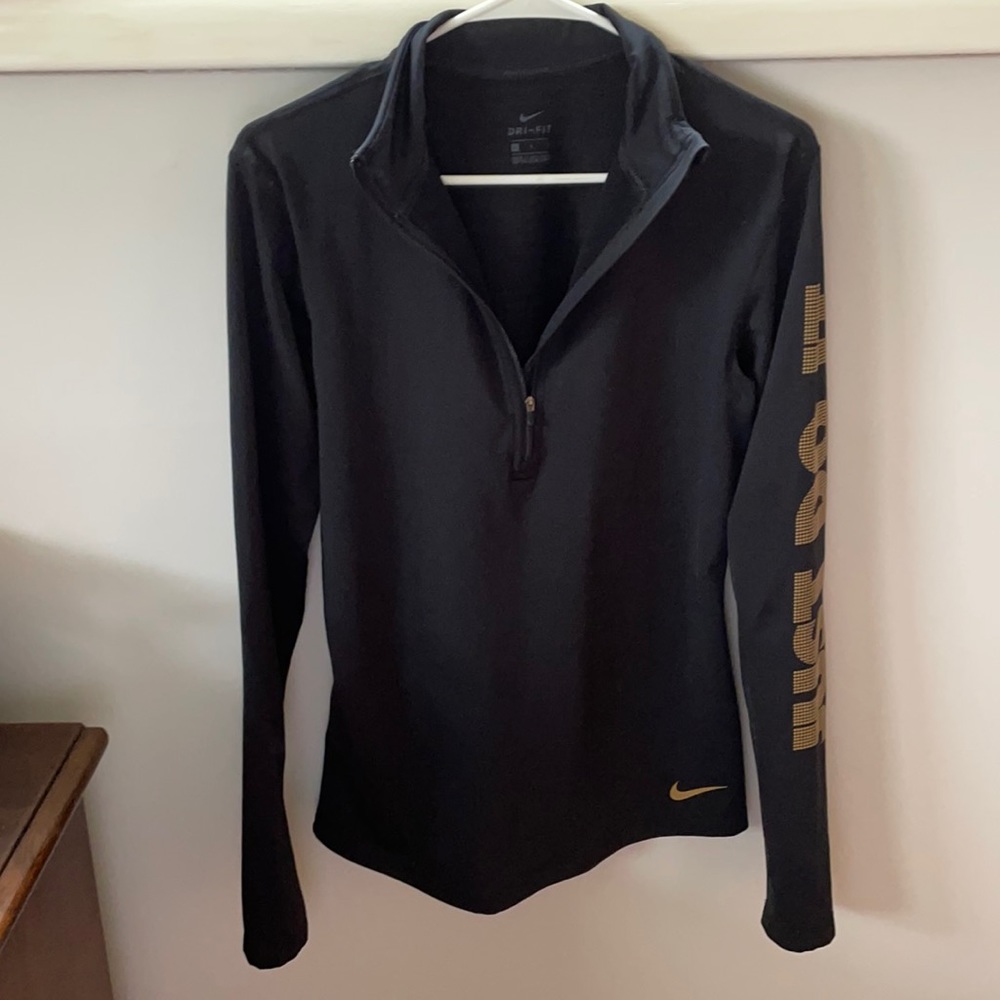 Nike women’s DRI-fit 3/4 zip up